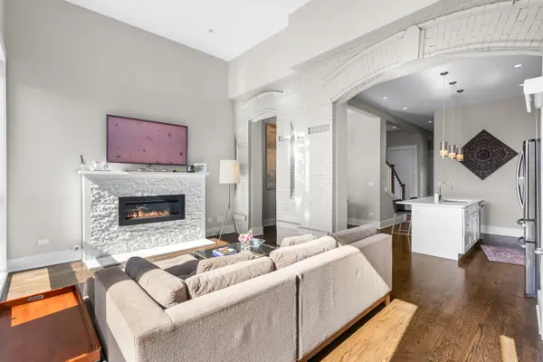 Address not disclosed, Chicago, IL 60657