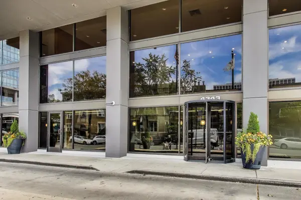 4343 N Clarendon AVE #1408, Chicago, IL 60613