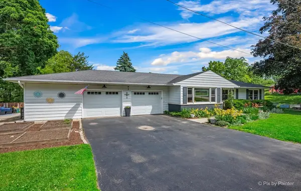 928 Ash ST, St. Charles, IL 60174