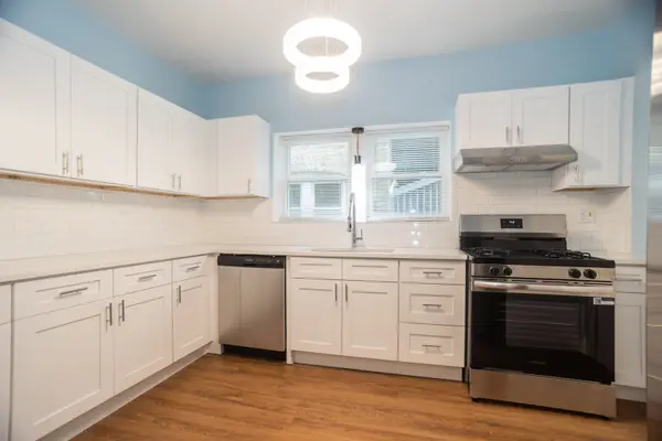 2226 W ARTHUR AVE #1, Chicago, IL 60645