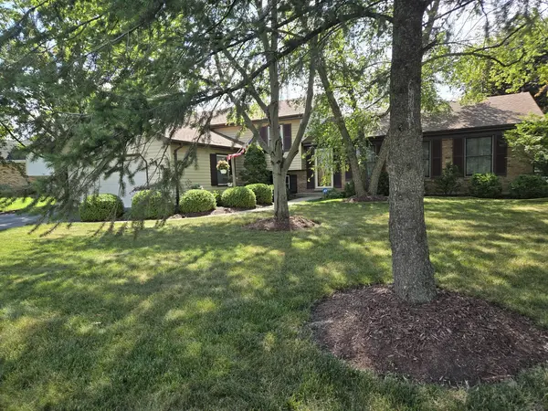 3479 N Edward DR, Crete, IL 60417