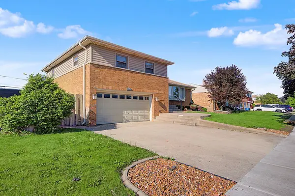1217 Winston DR, Melrose Park, IL 60160