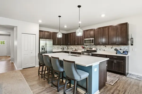 15932 S Selfridge CIR, Plainfield, IL 60586