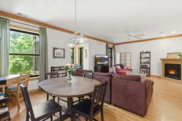 5311 S WOODLAWN AVE #2, Chicago, IL 60615