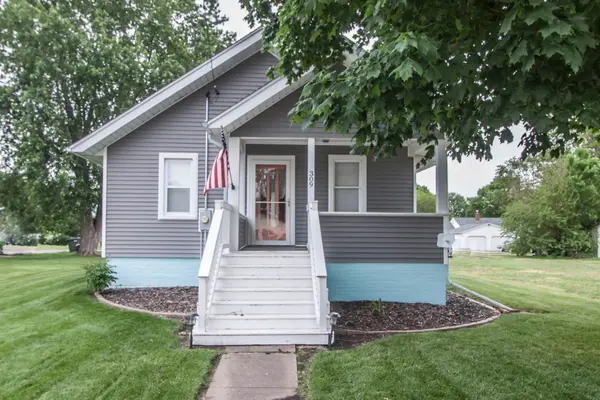 309 N 1st ST, Alpha, IL 61413