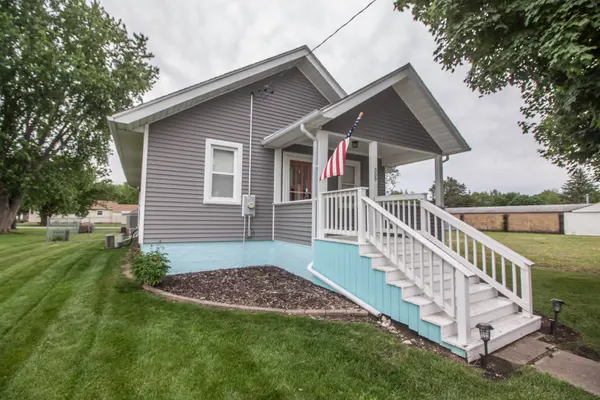 309 N 1st ST, Alpha, IL 61413