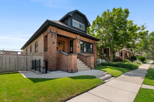 1931 East AVE, Berwyn, IL 60402