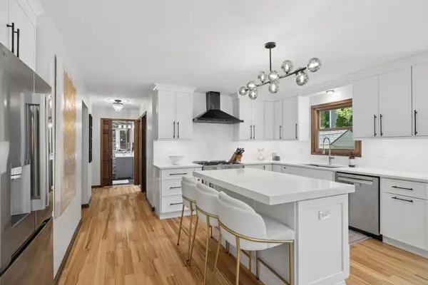 105 Fresno CT, Naperville, IL 60540