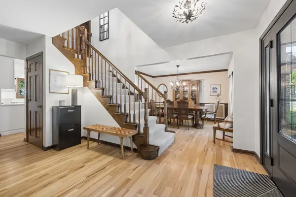 105 Fresno CT, Naperville, IL 60540