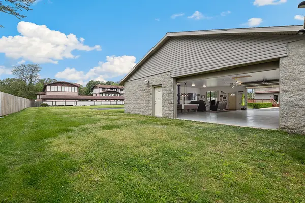 2855 Glenwood Lansing RD, Lynwood, IL 60411