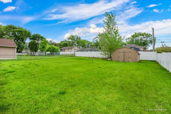 710 Stowell AVE, Streamwood, IL 60107