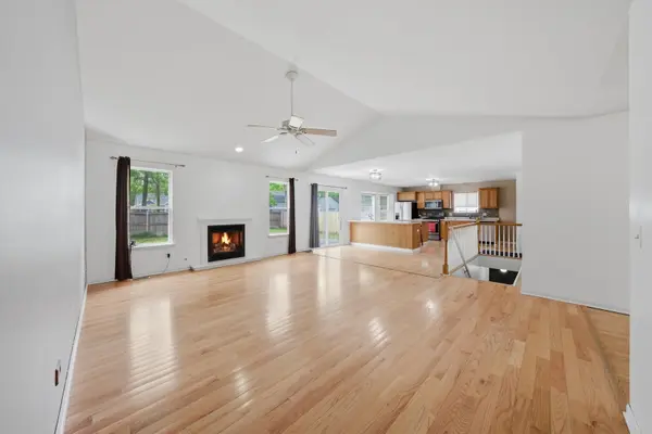 3009 W Sherman AVE, Waukegan, IL 60085