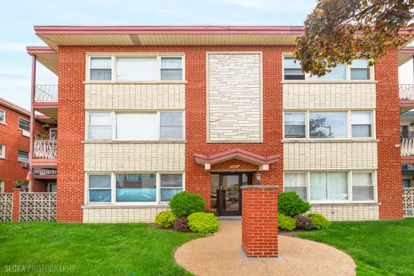 3023 N Paris AVE #206, River Grove, IL 60171