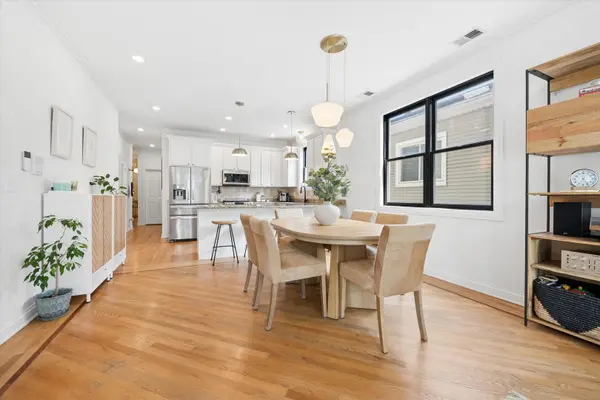 3827 N Greenview AVE #2S, Chicago, IL 60613