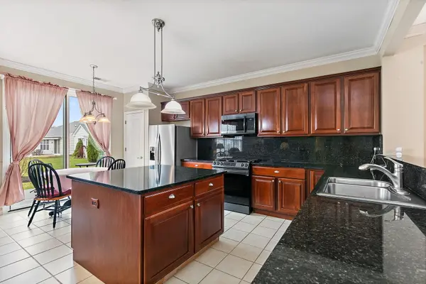 13422 Dearborn TRL, Huntley, IL 60142