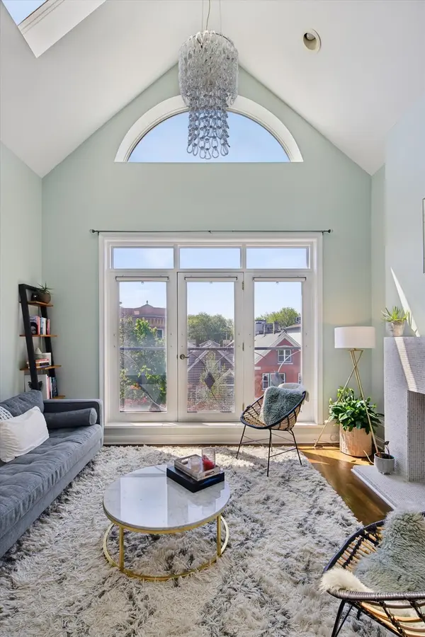 2024 W Iowa ST #3B, Chicago, IL 60622