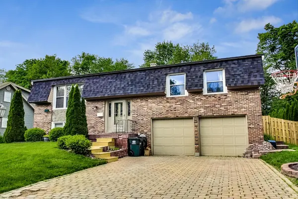 4010 N Firestone DR, Hoffman Estates, IL 60192