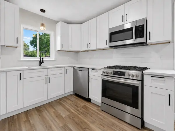 114 W 126th PL, Chicago, IL 60628