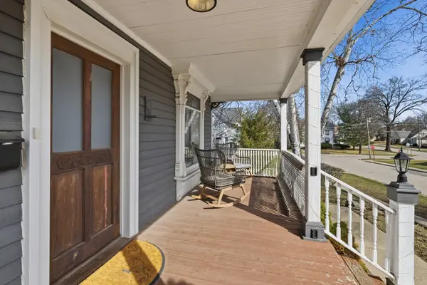 410 Standish ST, Elgin, IL 60123