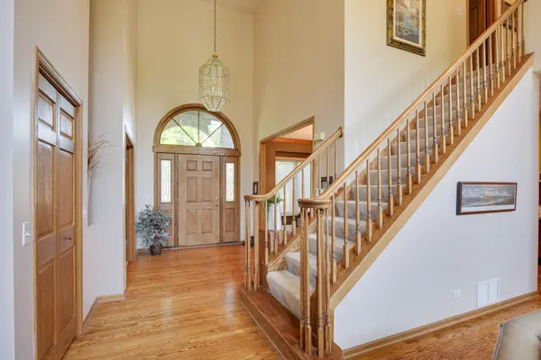 3302 Partridge CT, Spring Grove, IL 60081