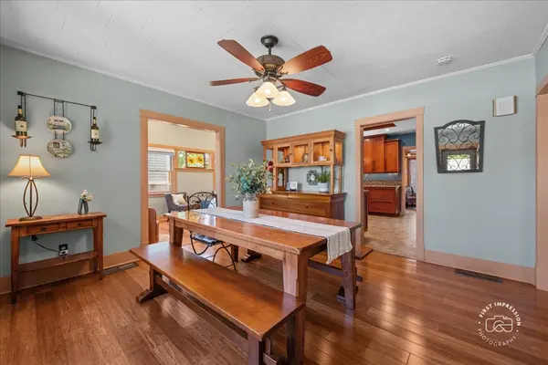 211 Walnut AVE, St. Charles, IL 60174