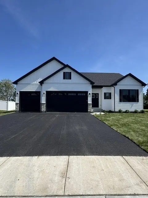 351 Campion DR, Hampshire, IL 60140