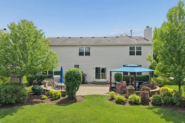 680 N Silver Leaf LN, Round Lake, IL 60073