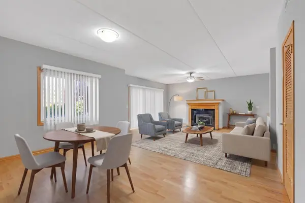8747 W Bryn Mawr AVE #208, Chicago, IL 60631