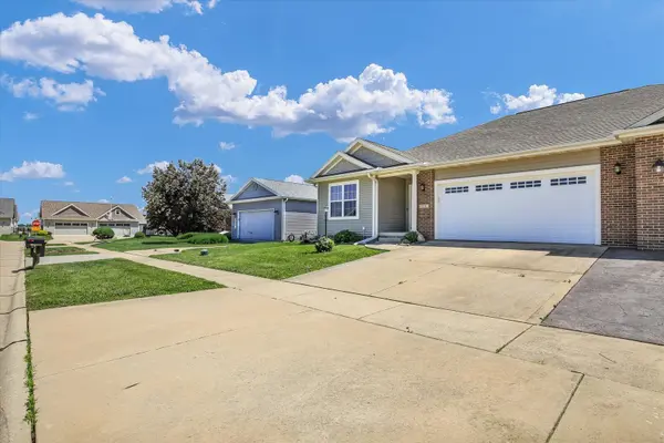 1711 E Lexington DR, Urbana, IL 61802