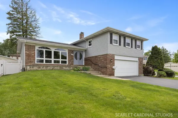345 Hillcrest LN,  Lombard,  IL 60148