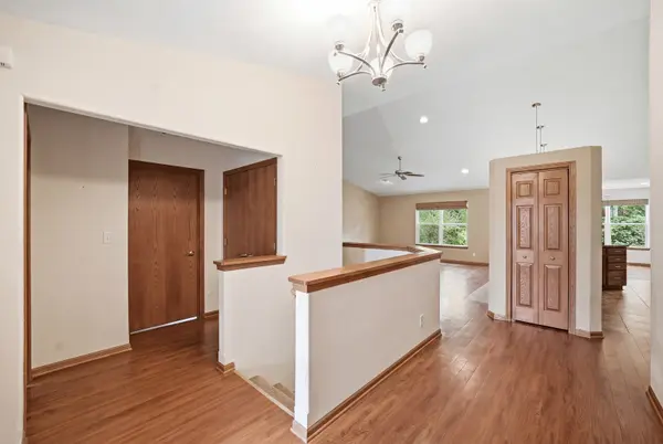 7688 Haymaker LN, Cherry Valley, IL 61016