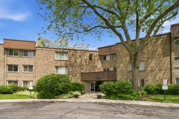 2600 Brookwood Way DR #114,  Rolling Meadows,  IL 60008