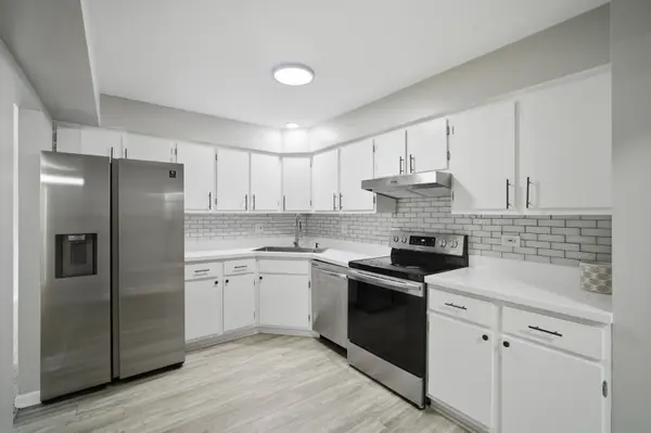 2600 Brookwood Way DR #114, Rolling Meadows, IL 60008