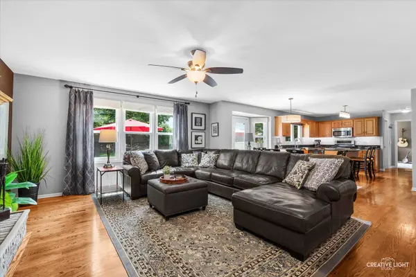4840 Snapjack CIR, Naperville, IL 60564