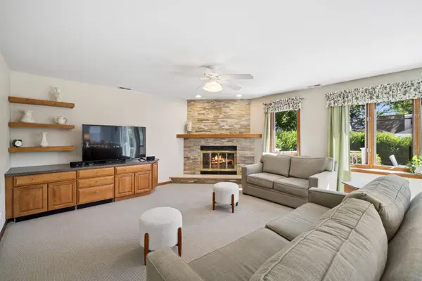 7727 N Oconto AVE, Niles, IL 60714