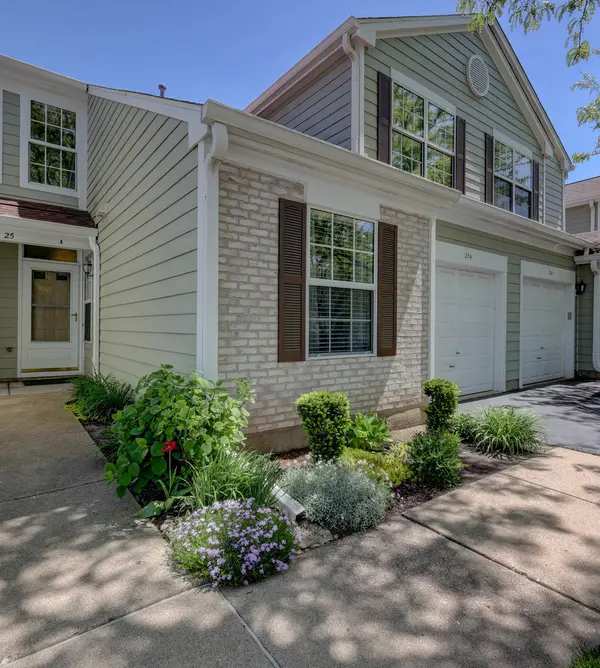25 Coolidge CT #A,  Streamwood,  IL 60107