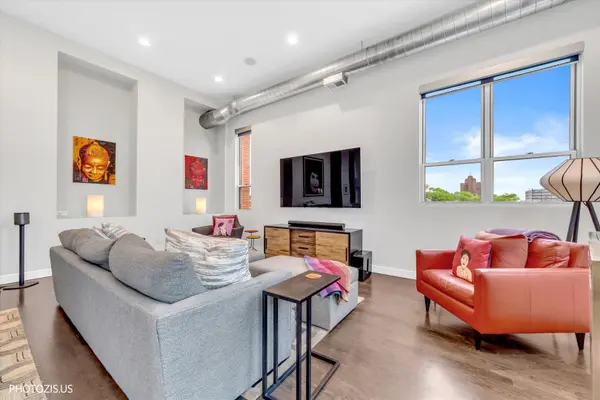2411 W Walton ST #3E, Chicago, IL 60622