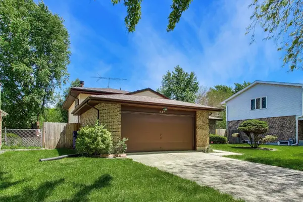 847 College AVE, Matteson, IL 60443