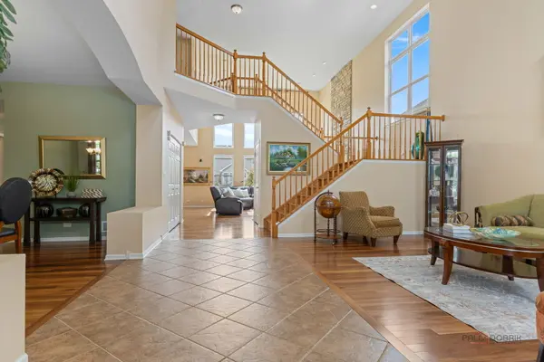 1198 Tulip Tree LN, Lake Villa, IL 60046