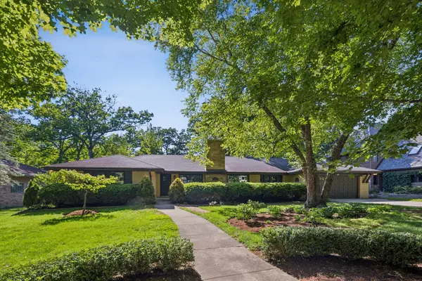 600 Midway Park AVE, Glen Ellyn, IL 60137