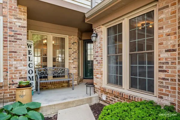 0N682 CHELSEA CIR, Winfield, IL 60190