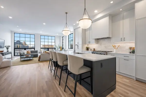2129 N Damen AVE #2N, Chicago, IL 60647