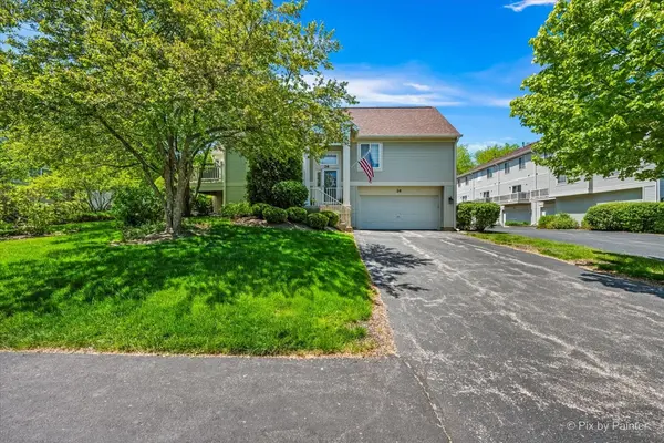 26 New Haven DR, Cary, IL 60013
