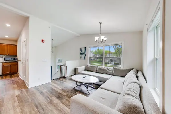 23694 N Park RD, Lake Zurich, IL 60047