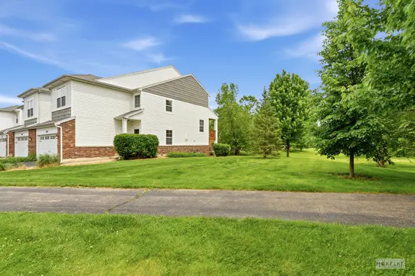 16747 Winding Creek RD, Plainfield, IL 60586