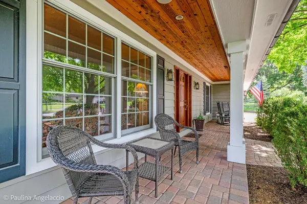 714 Thomas CT, Libertyville, IL 60048