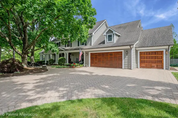 714 Thomas CT, Libertyville, IL 60048