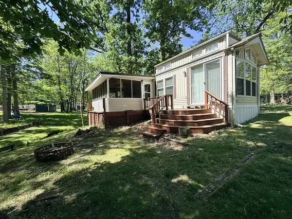 3-50 Woodhaven Lakes, Sublette, IL 61367
