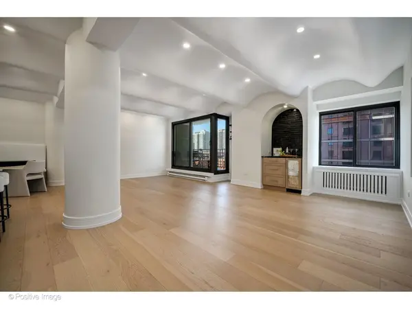 345 N Canal ST #902, Chicago, IL 60606