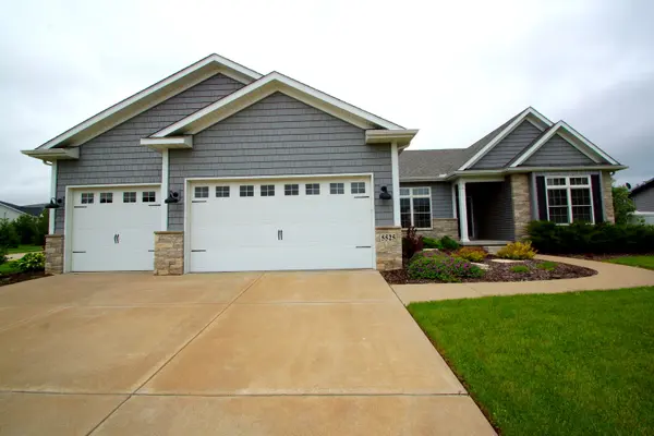 5525 WILLMEYER DR, Bettendorf, IA 52722